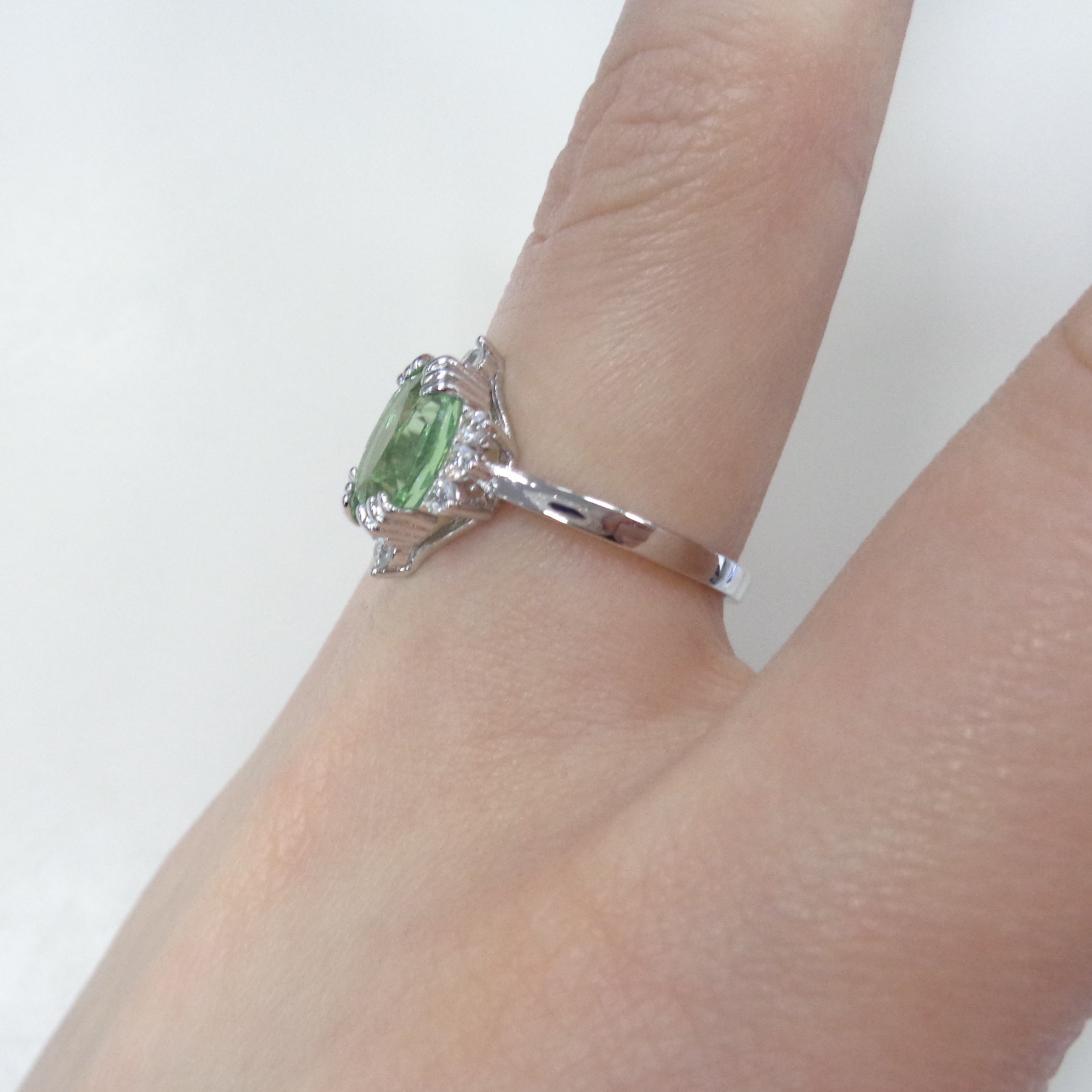 Серебряное кольцо с флюоритом